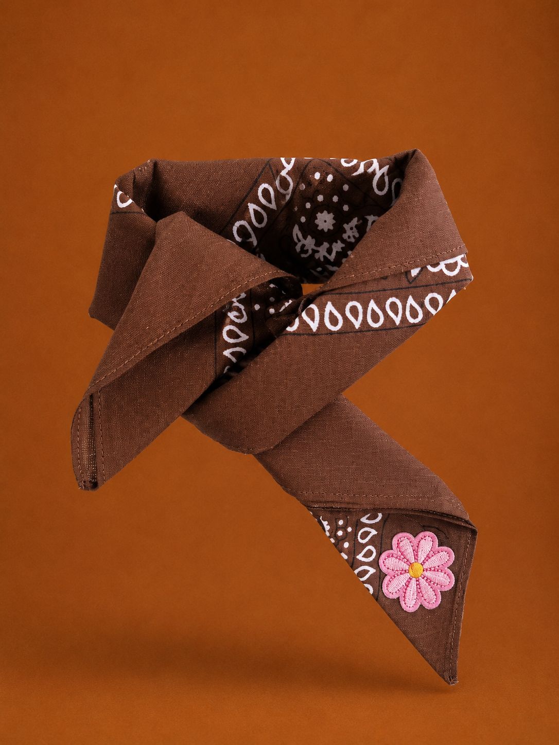 Pink Daisy Brown Bandana