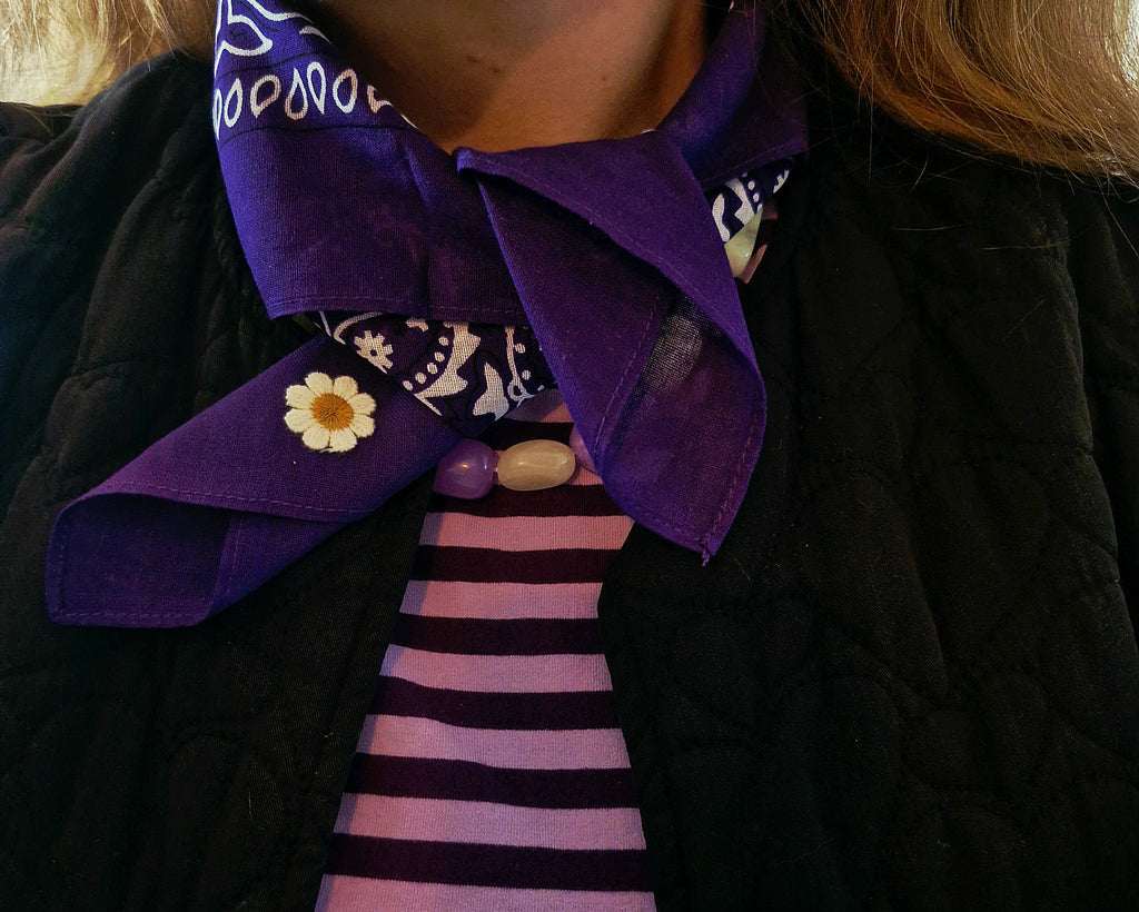 Daisy Purple bandana