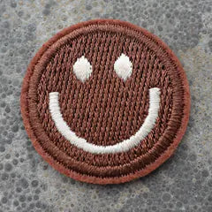 Het geborduurde embleem Smiley Chocolade