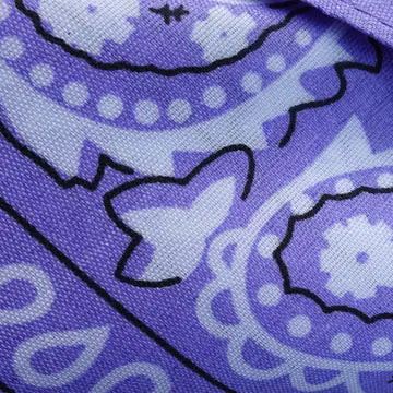 Stof van de bandana in de kleur Lila, van dichtbij